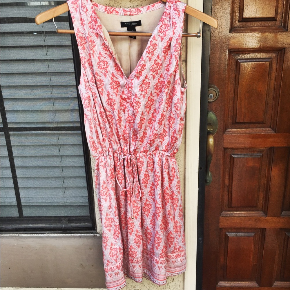 Fun and feminine patterned sun dress
